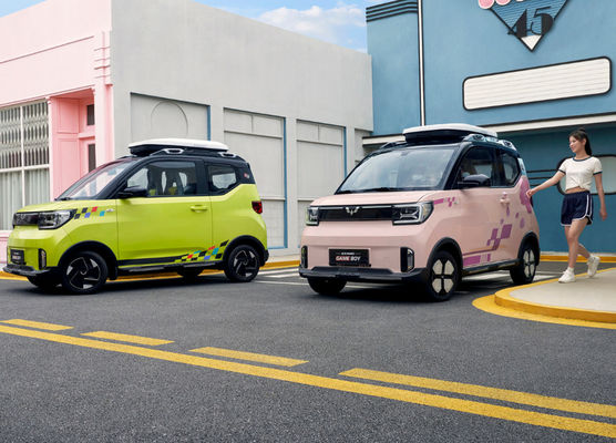 Mobil Mini EV 120-170KM Mobil Wuling Ev 3 Pintu 4 Kursi Ukuran Kompak