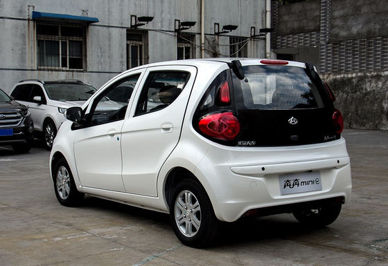 Changan Benben Mini EV Cars 2019 Standar Resmi 210-301km 5 Pintu 5 Kursi