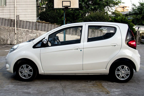 Changan Benben Mini EV Cars 2019 Standar Resmi 210-301km 5 Pintu 5 Kursi