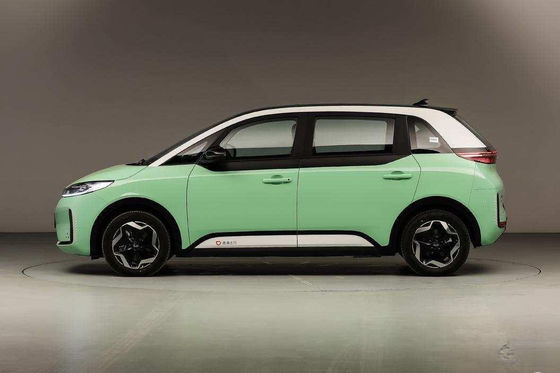 Mobil Listrik MPV 5 Pintu 5 Kursi Byd D1 Ev 418KM 2022 Standar Resmi