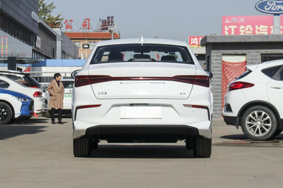 E3 Byd Kendaraan Listrik Standar Resmi 401KM 4 Pintu 5 Kursi