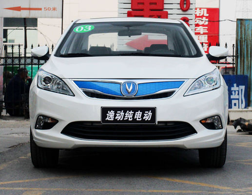 Changan Eado EV460 365-405KM Changan EV 5 Pintu 5 Kursi Mobil Sedan Kompak