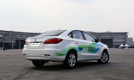 Changan Eado EV460 365-405KM Changan EV 5 Pintu 5 Kursi Mobil Sedan Kompak