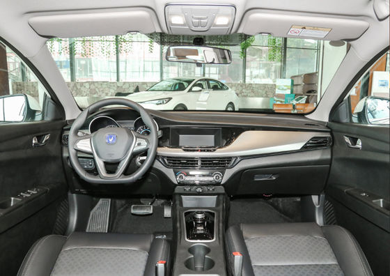 Changan Eado EV460 365-405KM Changan EV 5 Pintu 5 Kursi Mobil Sedan Kompak