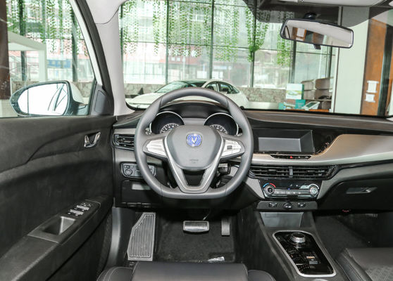 Changan Eado EV460 365-405KM Changan EV 5 Pintu 5 Kursi Mobil Sedan Kompak