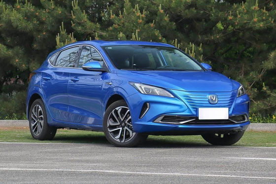 405KM Changan Eado ET Pure Electric Compact Mobil Sedan Kabin Nyaman
