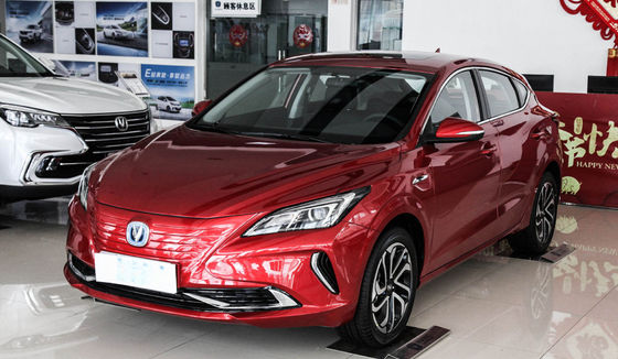 405KM Changan Eado ET Pure Electric Compact Mobil Sedan Kabin Nyaman