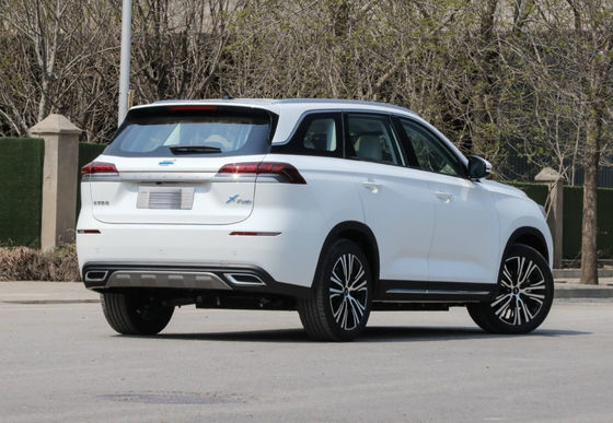 5 Pintu 5 Kursi Changan Auchan X7 EV Suv 405KM 0.5H Pengisian Cepat
