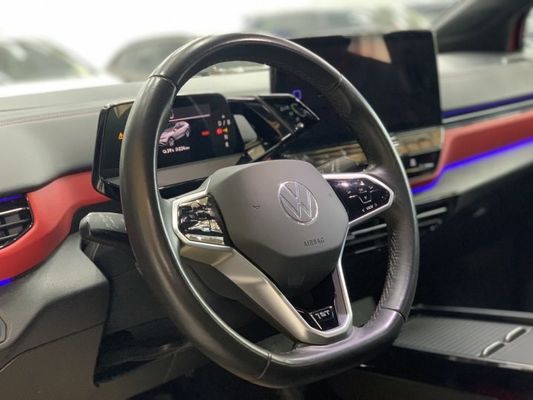 ID4 X 2023 Mobil VW EV 425-607KM SUV Berkecepatan Tinggi 5 Pintu 5 Kursi