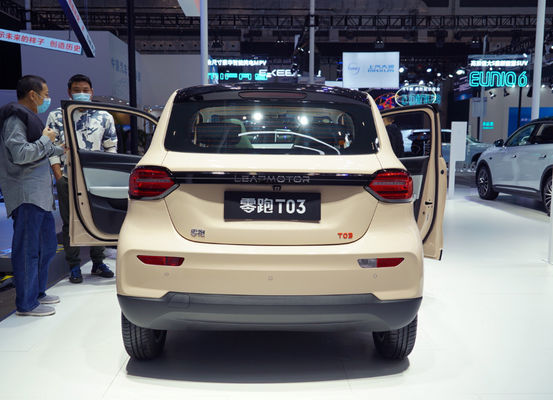 5 Pintu 4 Kursi Leap Motor T03 Mobil Mini 403KM 0,6H Pengisian Cepat