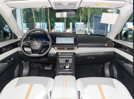 400KM Dongfeng Fengshen E70 Mobil Kompak Listrik Murni 4 Pintu 5 Kursi