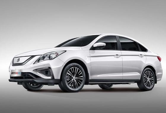Fengxing S50 Dongfeng Kendaraan Listrik Motor 415KM Kompak 4 Pintu 5 Kursi
