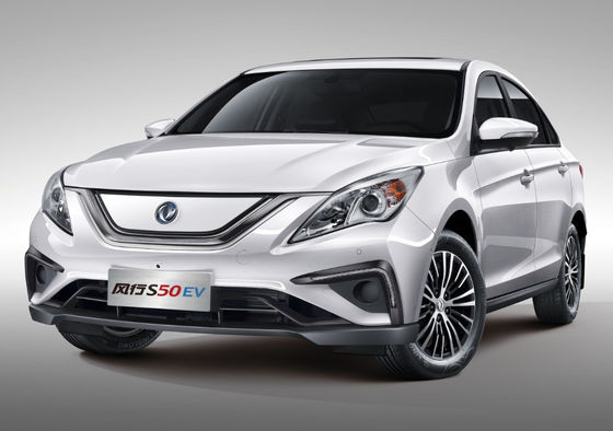 Fengxing S50 Dongfeng Kendaraan Listrik Motor 415KM Kompak 4 Pintu 5 Kursi