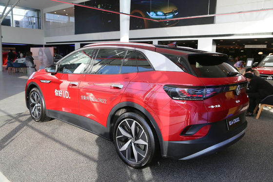 ID.4 CROZZ VW Sedan Mobil Listrik 400-550KM Pure Electric Suv 5 Pintu 5 Kursi