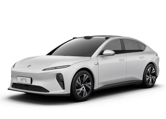 Mobil Listrik Et5 NIO Menengah Kinerja Tinggi 550-700KM 4 Pintu 5 Kursi