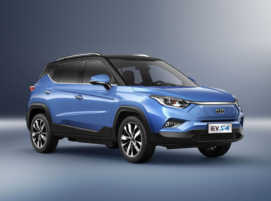 Mobil Listrik IEVS4 JAC 402-470KM 5 Pintu 5 Kursi Rentang Mengemudi Panjang