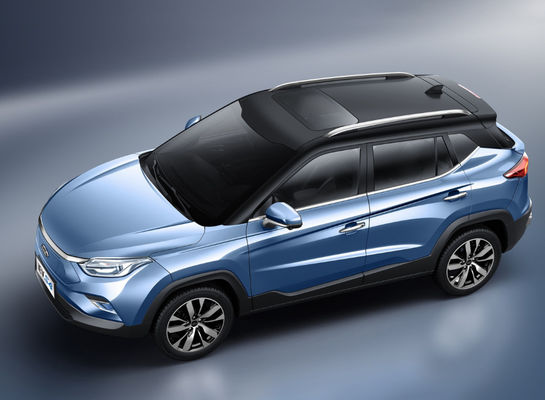 Mobil Listrik IEVS4 JAC 402-470KM 5 Pintu 5 Kursi Rentang Mengemudi Panjang