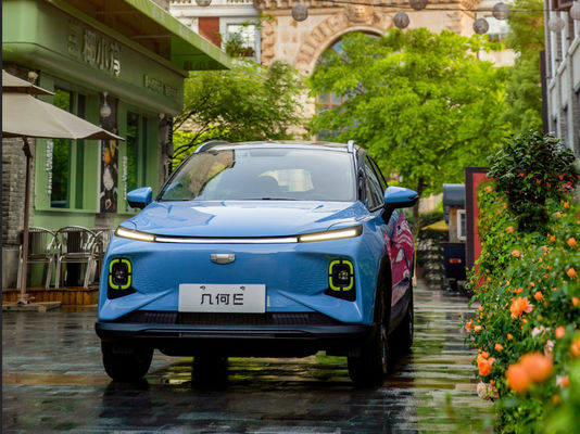 60kw Geely Suv Electric Geometry E Geely 320-410KM 5 Pintu 4 Kursi