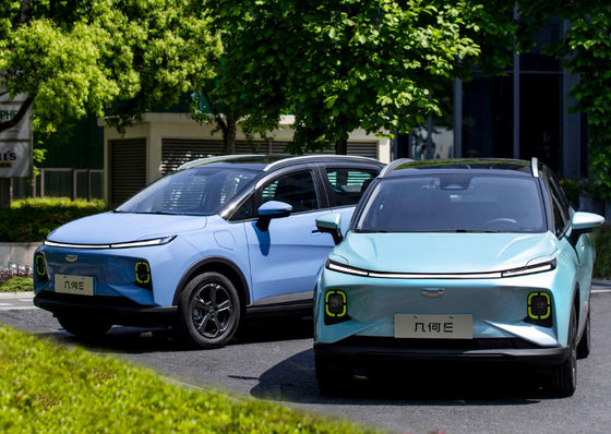 60kw Geely Suv Electric Geometry E Geely 320-410KM 5 Pintu 4 Kursi