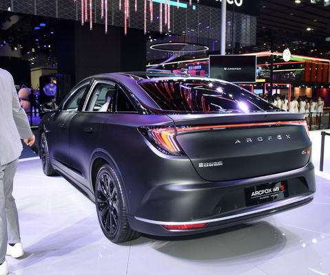 ARCFOX Alpha S Mobil Listrik Sedan 525-708KM Dengan 5 Pintu 5 Kursi