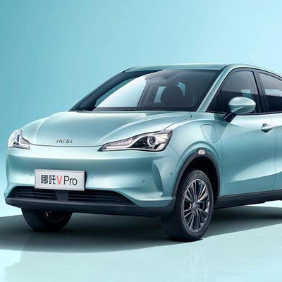 301-401KM Nezha Automobile NETA V Pro Hozon 5 Pintu 5 Kursi