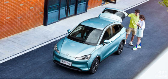 301-401KM Nezha Automobile NETA V Pro Hozon 5 Pintu 5 Kursi