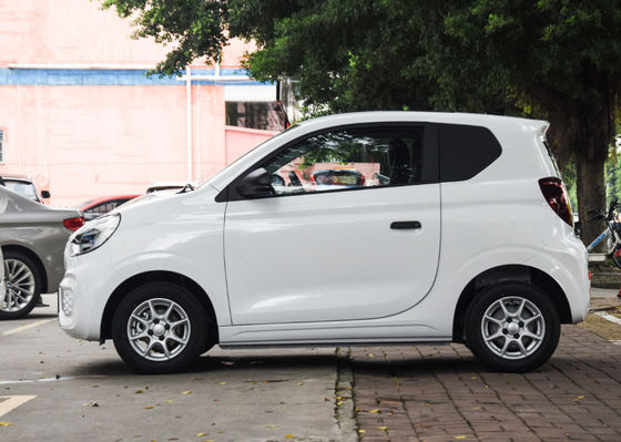3 Pintu 4 Kursi SAIC Motor Mobil Listrik SAIC Roewe CLEVER 311KM