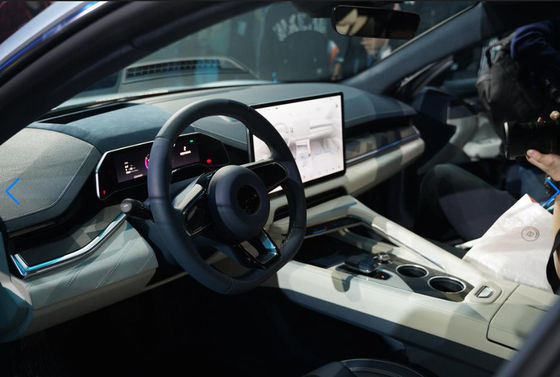 5 Pintu 5 Kursi Geely Electric Car Zeekr 001 Ev Jarak Jauh 546-1032KM