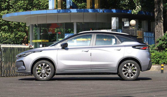 Geometri C Suv Mobil Listrik 400-550KM Kompak Dengan 5 Pintu 5 Kursi
