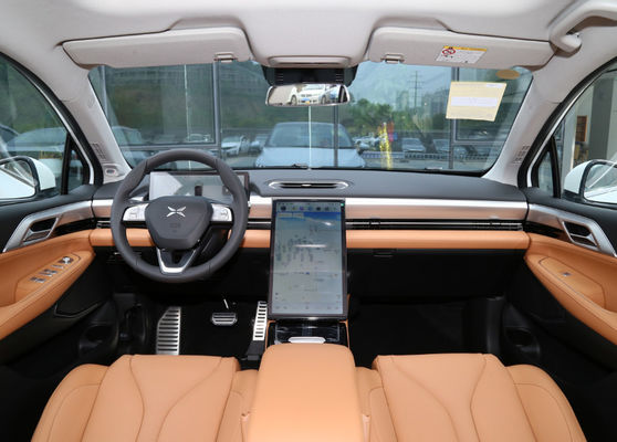 XiaoPeng P5 2022 450-550KM Mobil Listrik Kompak 4 Pintu 5 Kursi