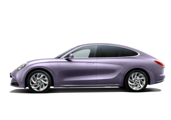 4 Pintu 5 Kursi ORA Lightning Cat 555-705KM Kendaraan Listrik Murni Otomatis