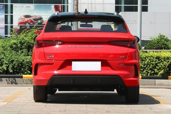 Byd E2 Mobil Listrik Sedan Merah Edisi Bisnis 2022 401KM 5 Pintu 5 Kursi